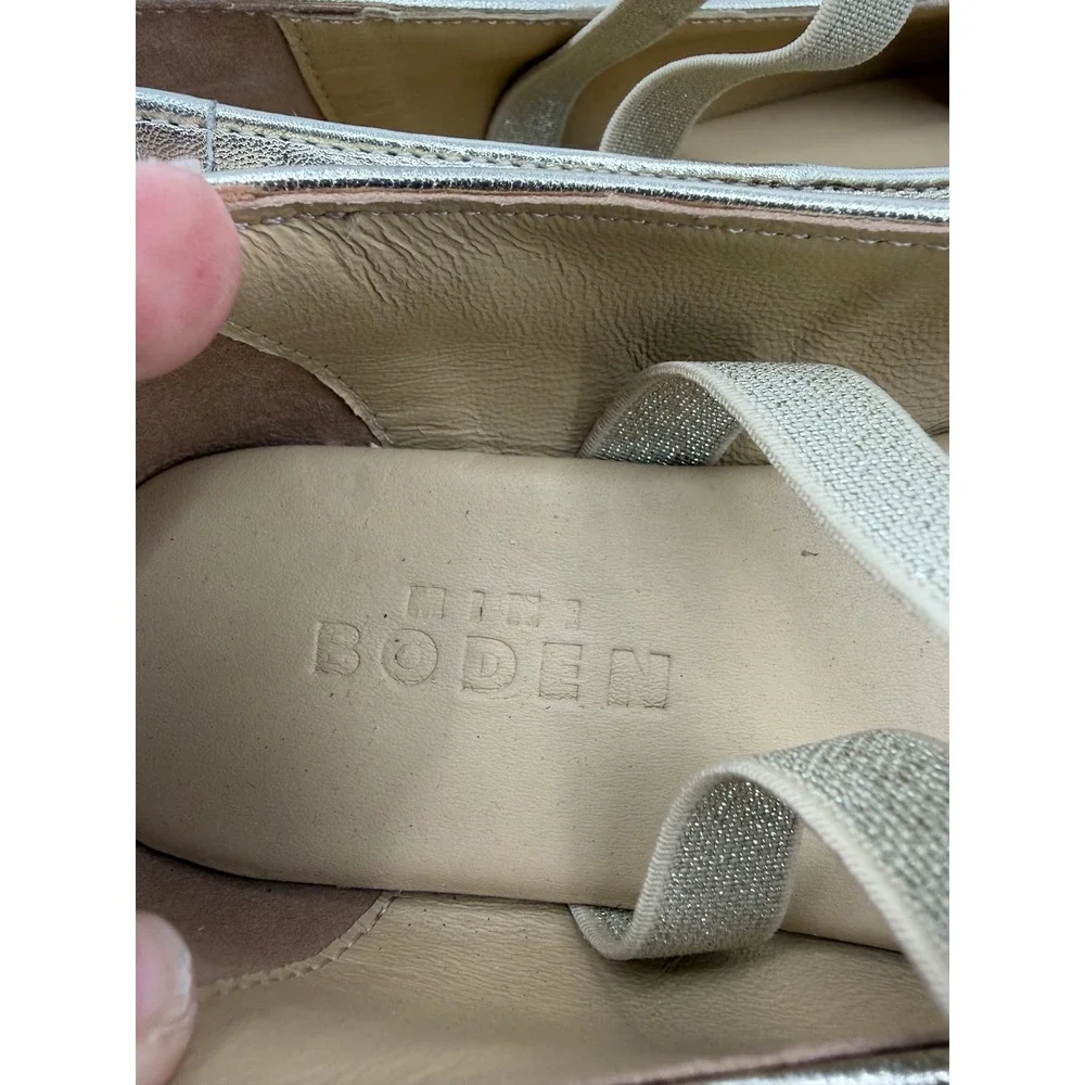 Mini Boden Scalloped Ballet Flats girls 2 33 Gold Metallic Leather Bow Strap